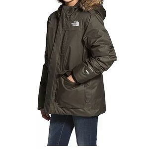 The North Face 550 Girls Green Down Parka Coat 10/12